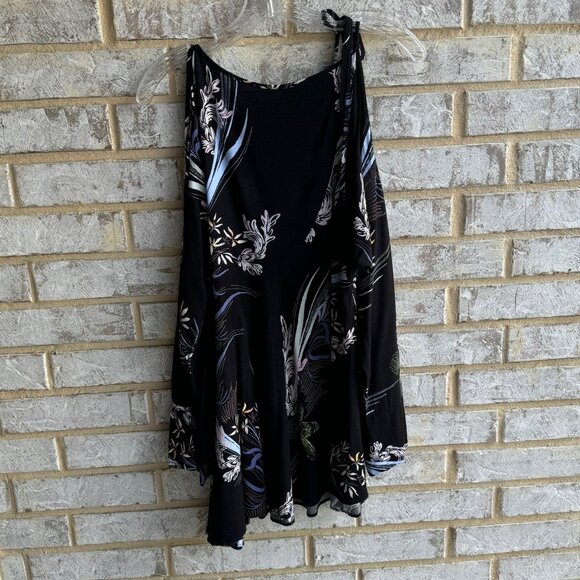 Free People Cold Shoulder Long Sleeve Mini Dress Dress Women's Size XS. - Picture 2 of 7